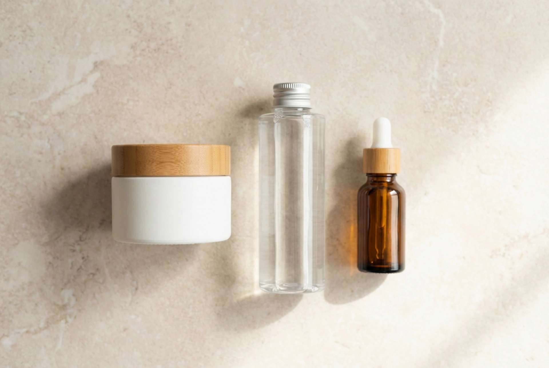 Gezichtsmasker: de juiste volgorde met toner en serum, inwerktijd en tips
