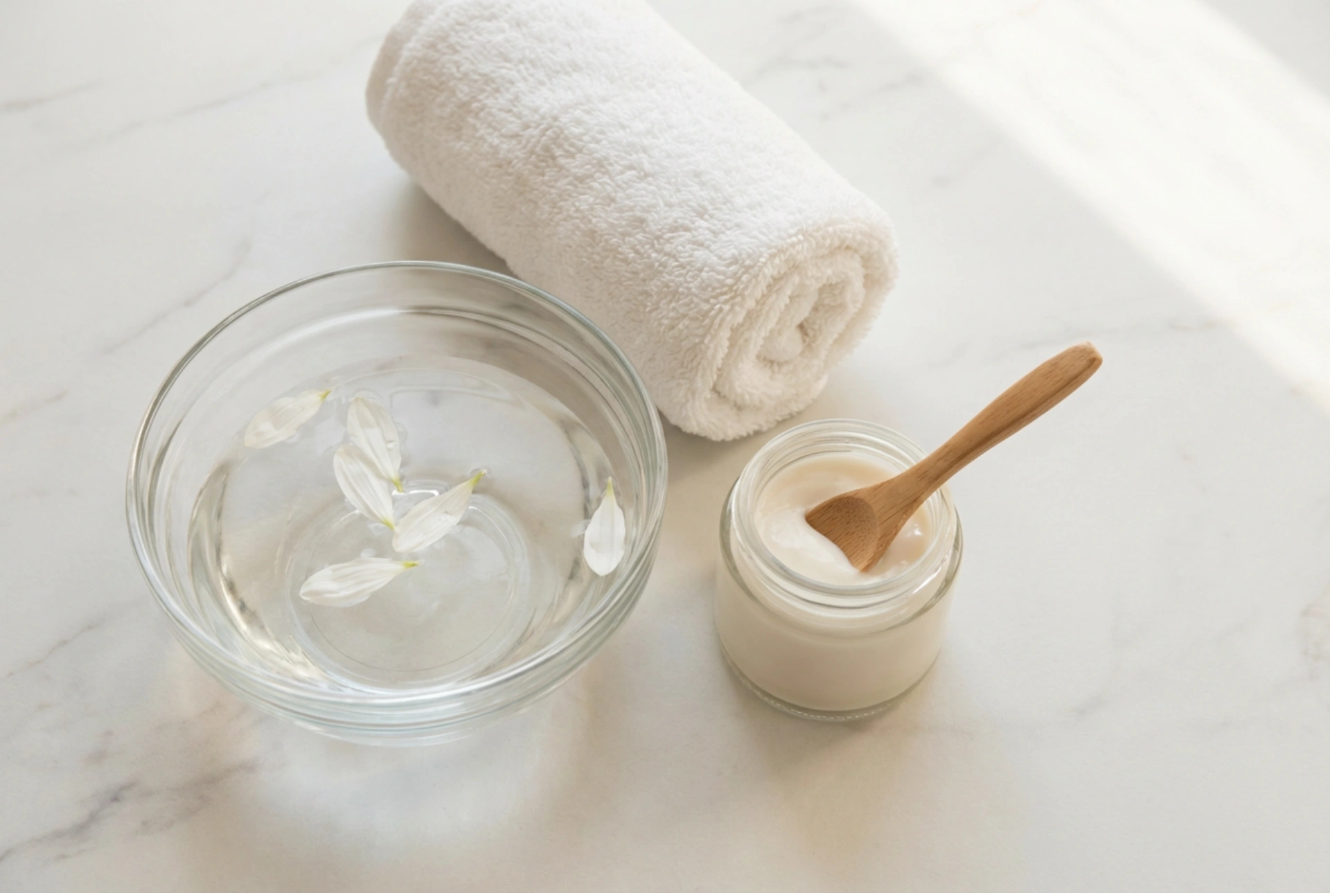 Huisremedies voor droge voeten: stap voor stap van voetbad tot crème