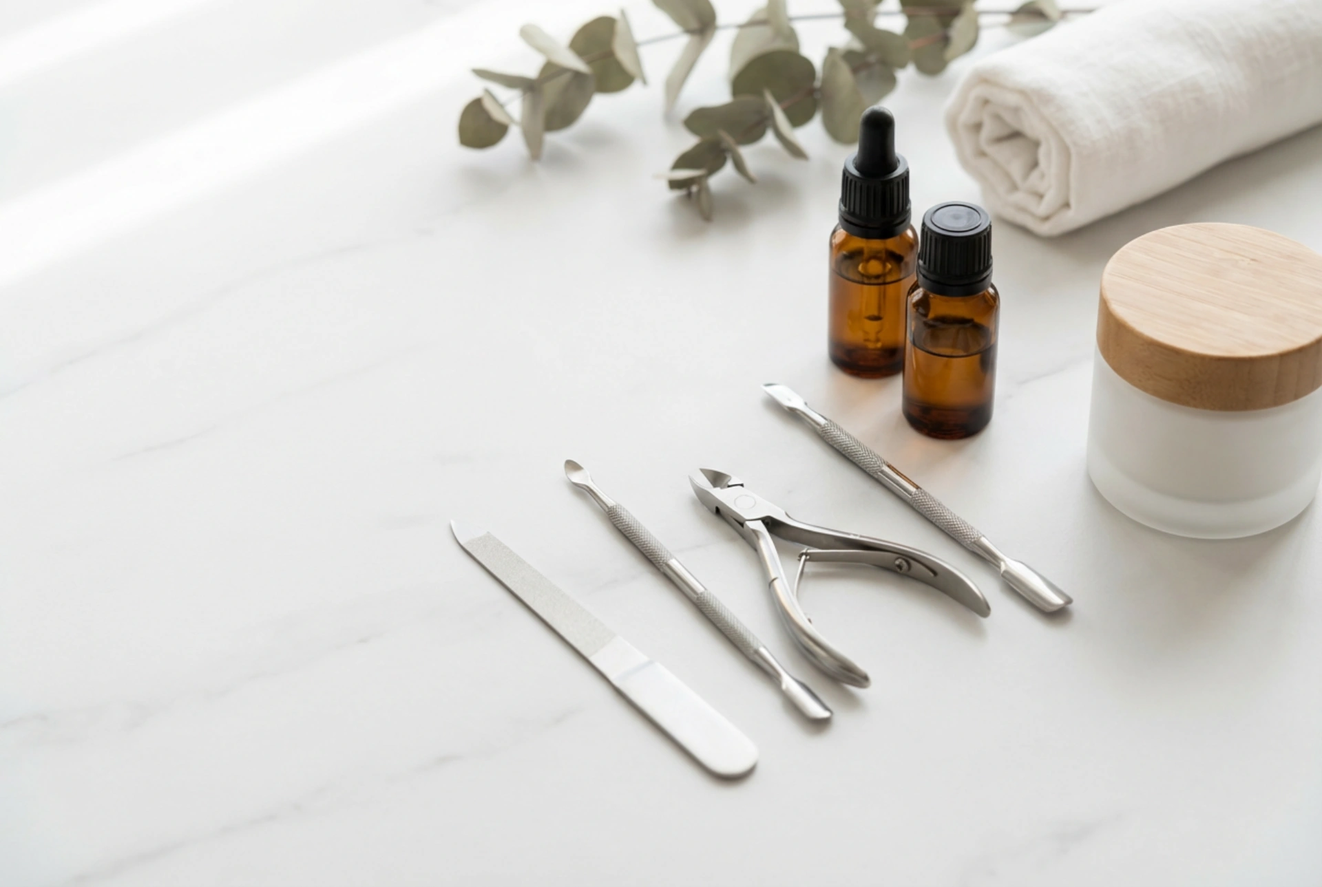 Professionele manicure- en pedicureset: wat hoort erin en hoe zorg je voor hygiëne