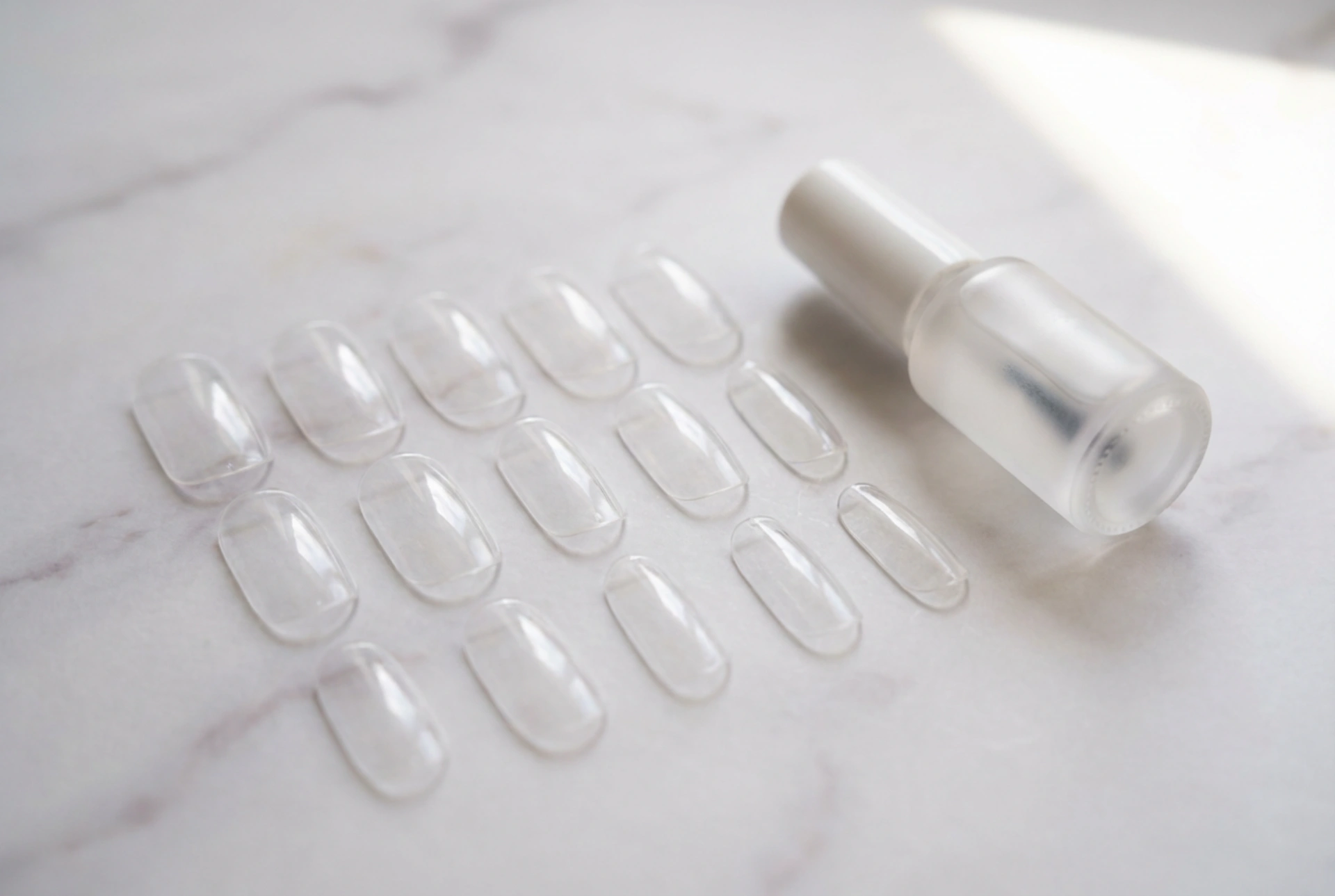 Gel tips: wanneer kies je ze en hoe breng je ze correct aan